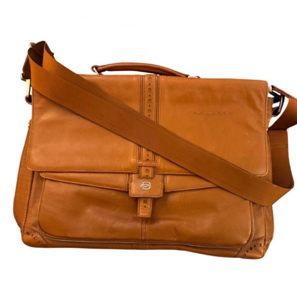 Men's Tan Leather Messenger Bag with Adjustable Strap